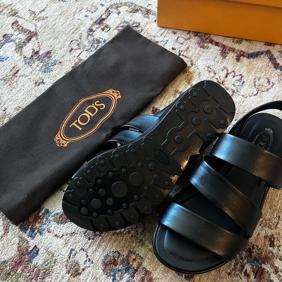 Tod’s Black Leather slingback Sandals 35 1/2 - Picture 2 of 5